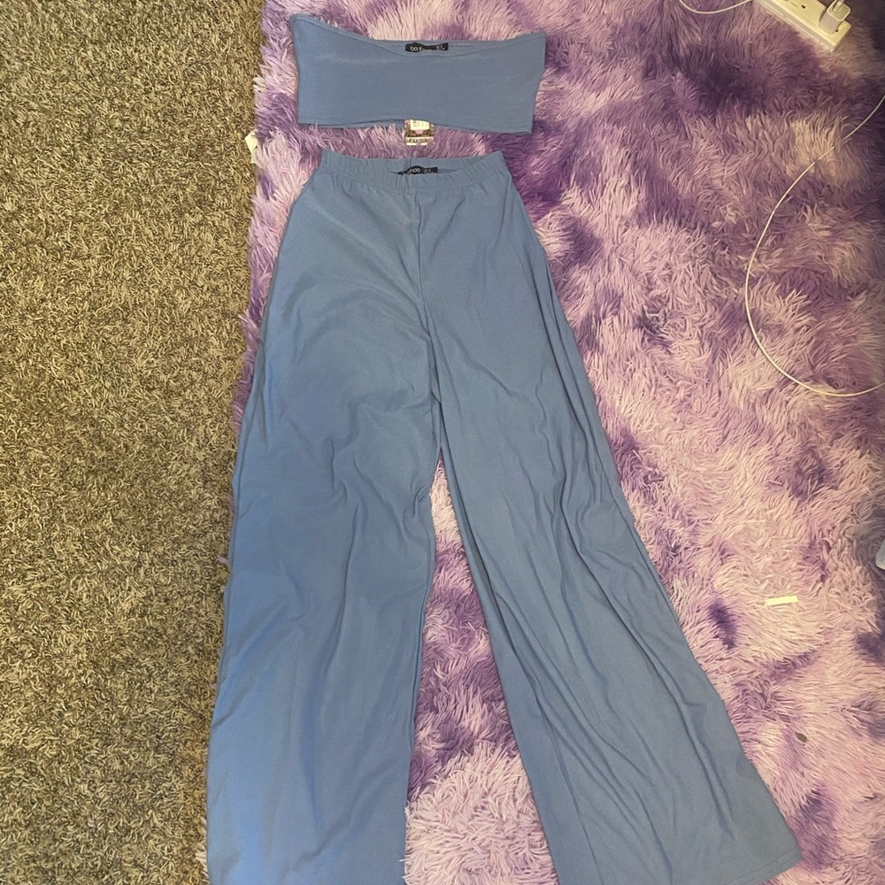 Boohoo 2 piece blue set size M never worn